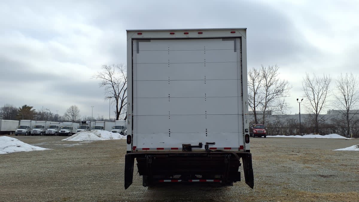 2018 Freightliner/Mercedes M2 106 755408