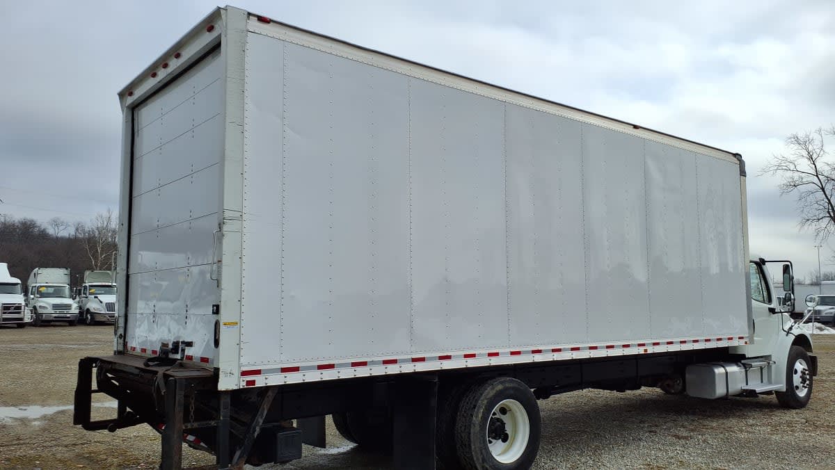 2018 Freightliner/Mercedes M2 106 755408