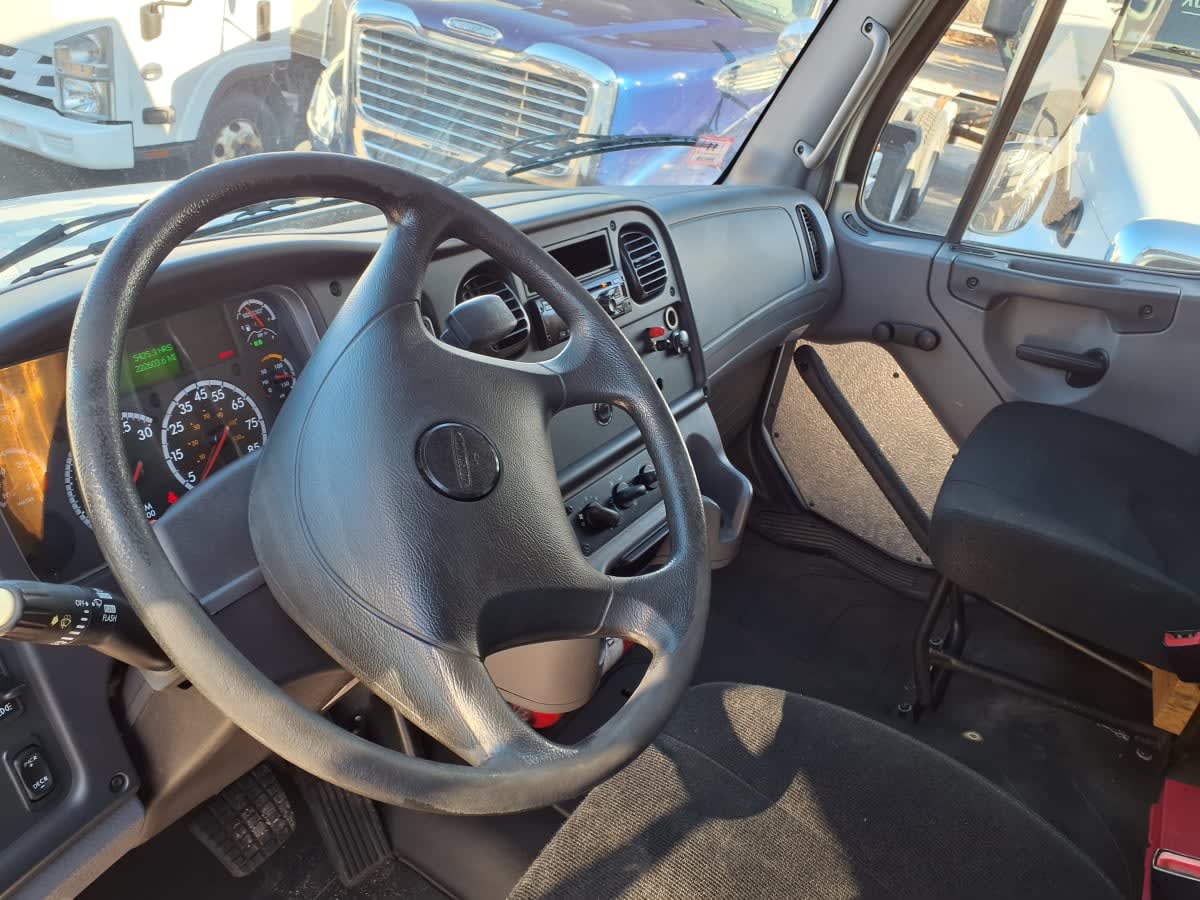 2018 Freightliner/Mercedes M2 106 755524