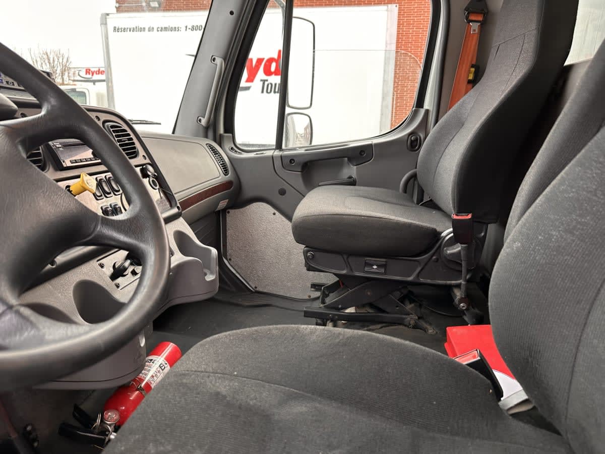 2018 Freightliner/Mercedes M2 106 755606