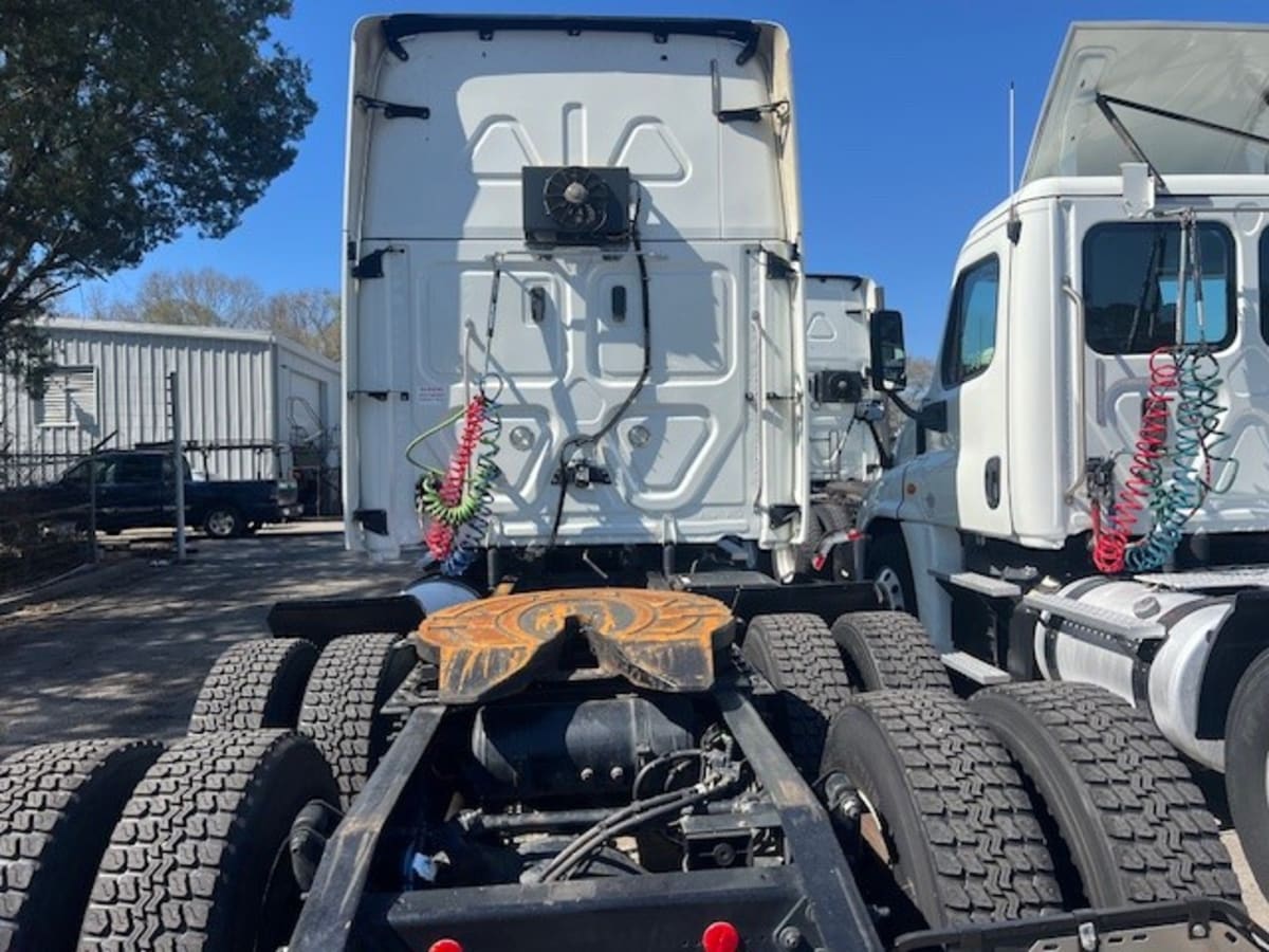 2018 Freightliner/Mercedes CASCADIA 125 755845