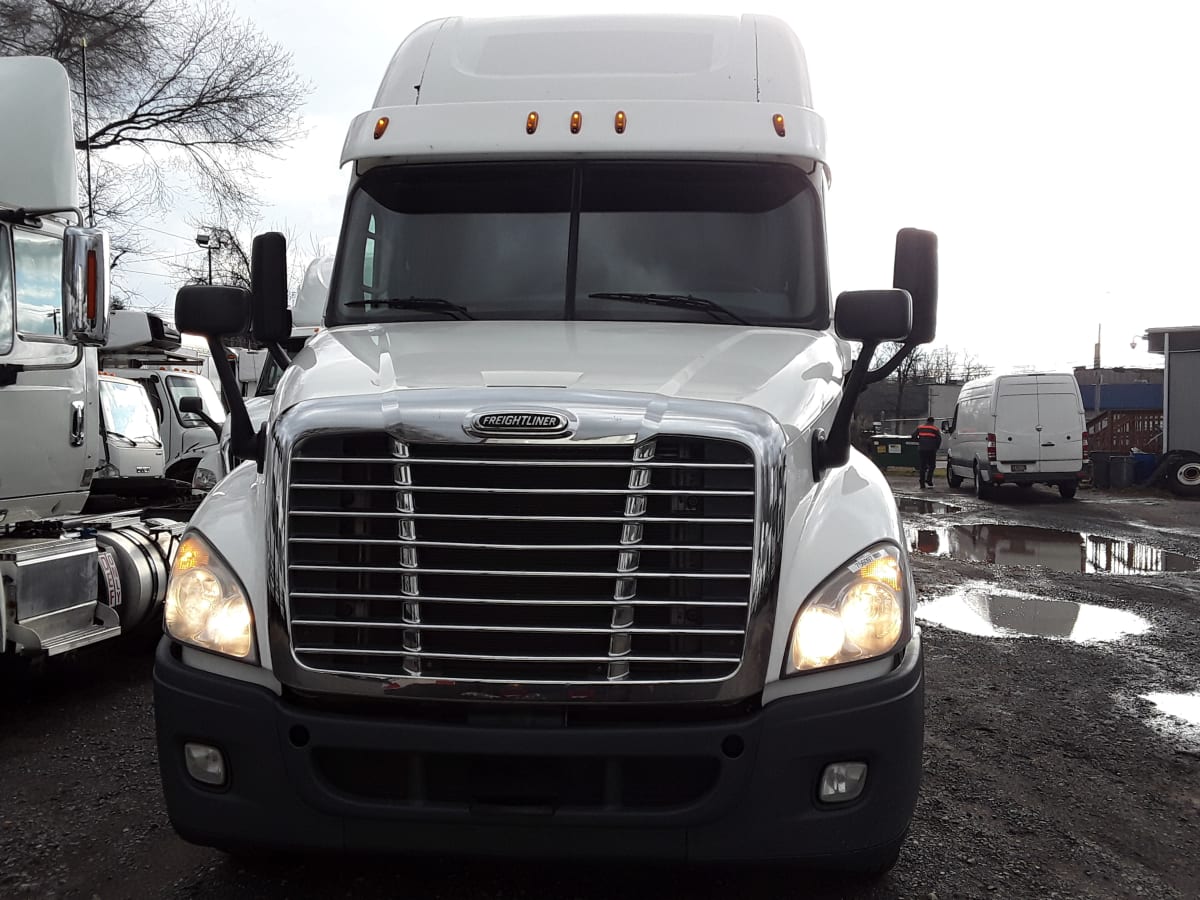 2018 Freightliner/Mercedes CASCADIA 125 756097