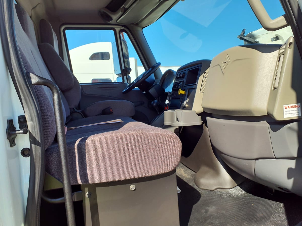 2018 Navistar International 4300 756183