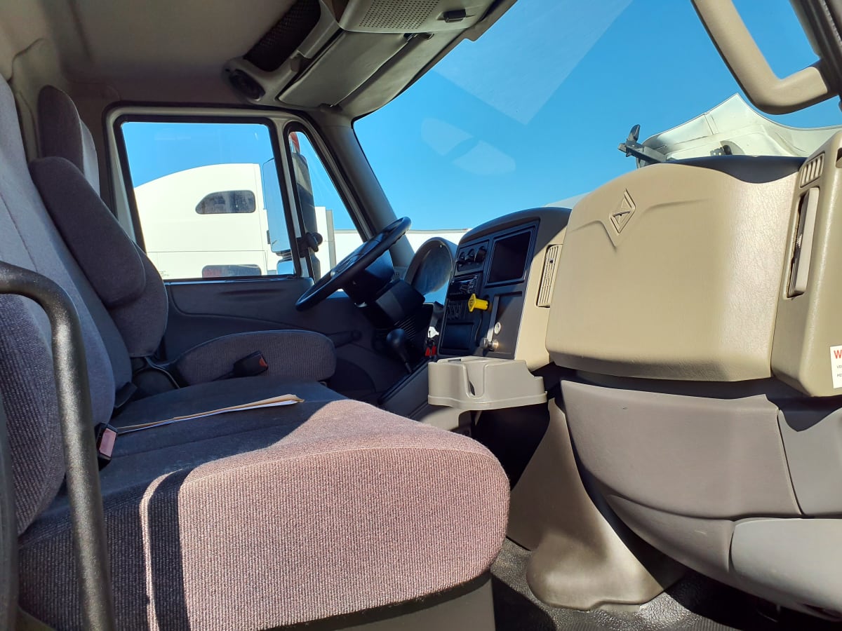 2018 Navistar International 4300 756183