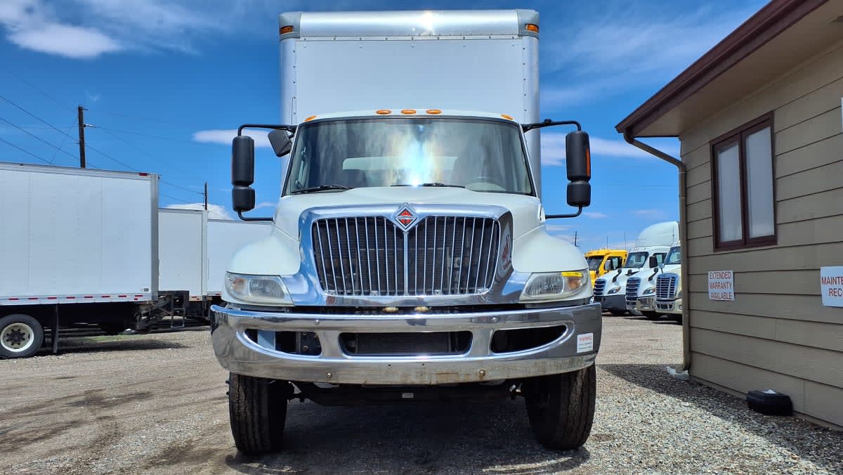 2018 International 4300 in Commerce City, CO — photo 2