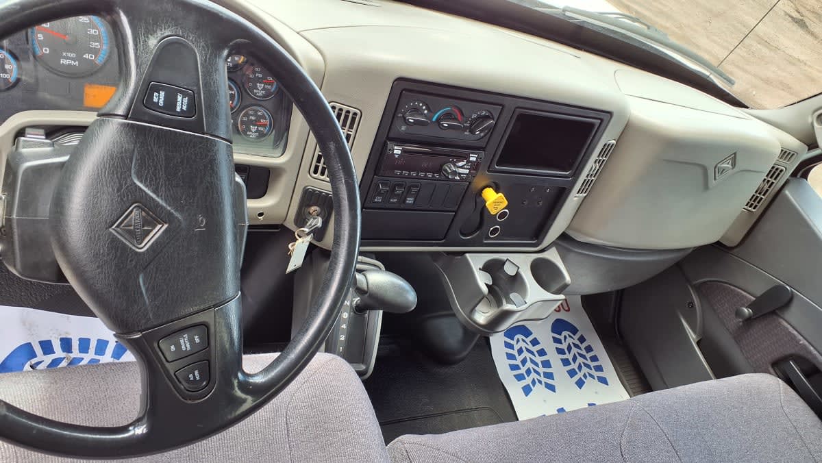2018 International 4300 in Commerce City, CO — photo 7