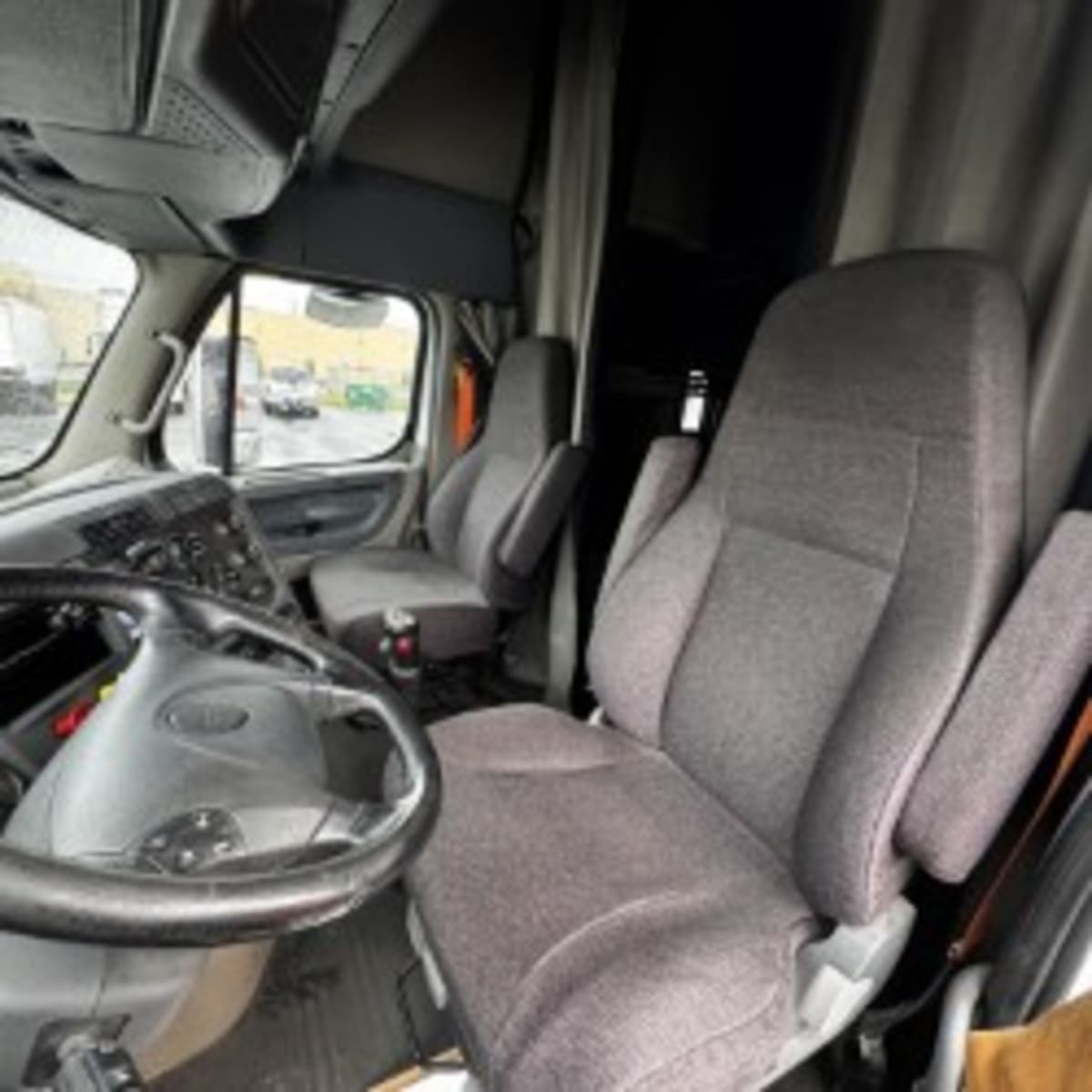 2018 Freightliner/Mercedes CASCADIA 125 756464