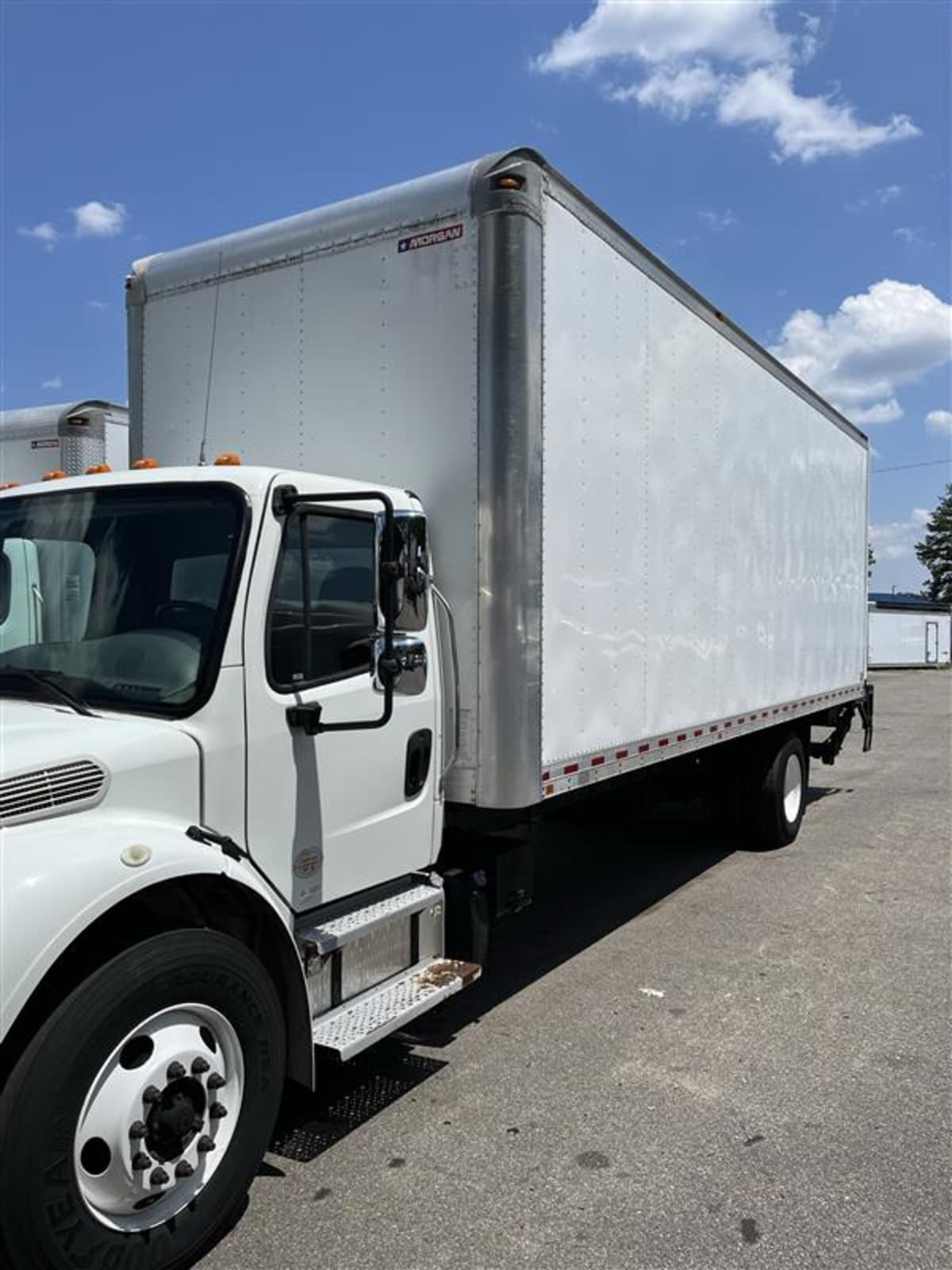 2018 Freightliner/Mercedes M2 106 756743