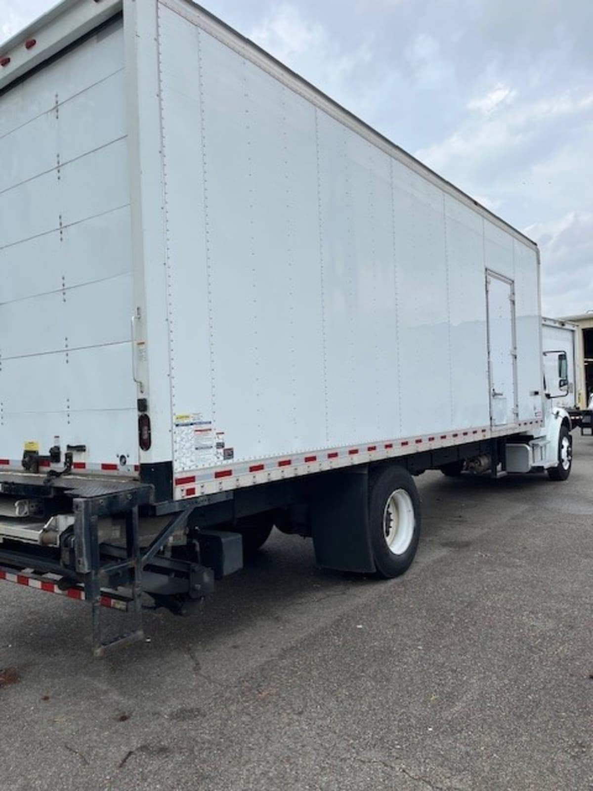 2018 Freightliner/Mercedes M2 106 756745