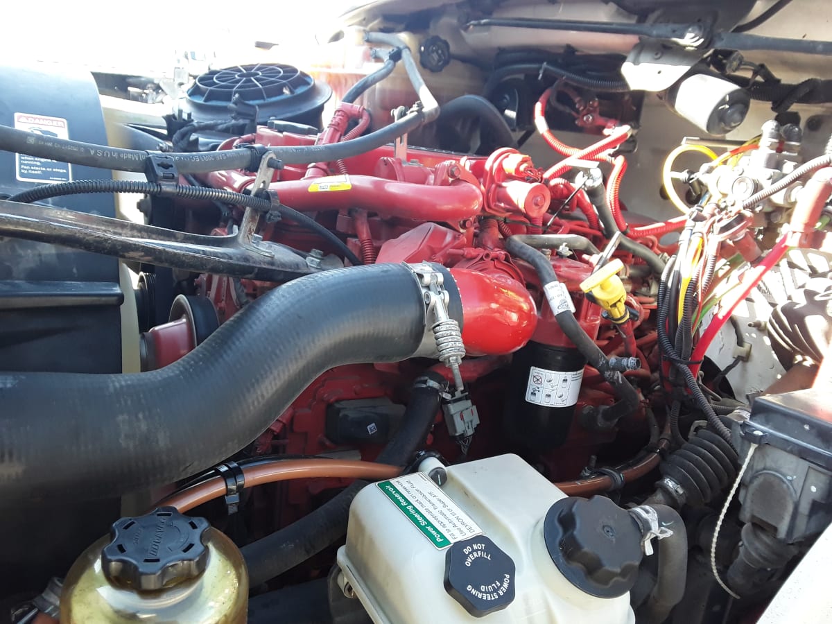 2018 Freightliner M2 106 756896