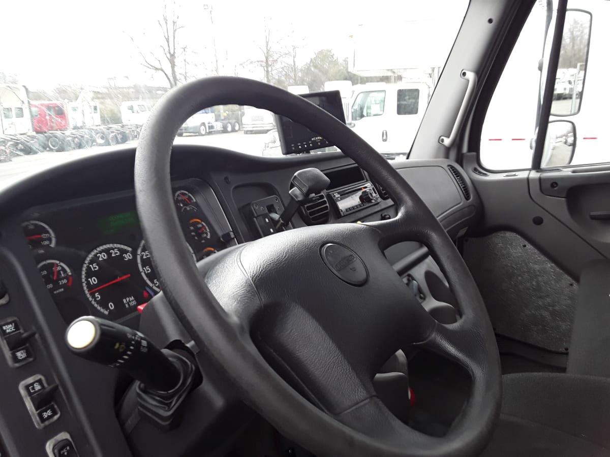2018 Freightliner/Mercedes M2 106 756899