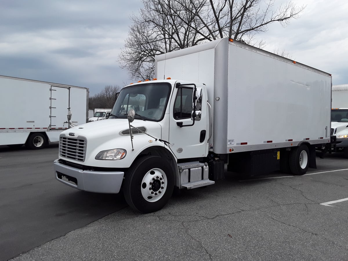 2018 Freightliner/Mercedes M2 106 756899