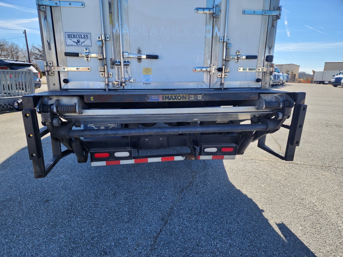 2018 Freightliner/Mercedes M2 106 756909