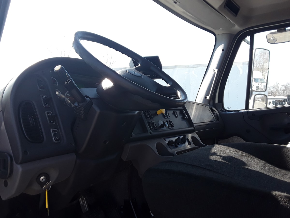 2018 Freightliner/Mercedes M2 106 756910