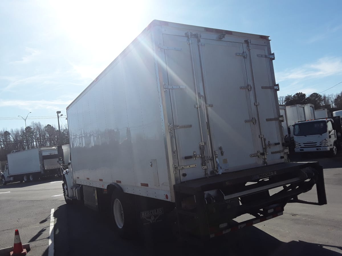 2018 Freightliner/Mercedes M2 106 756910