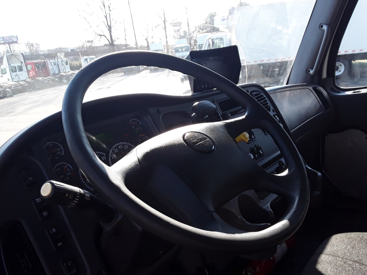 2018 Freightliner/Mercedes M2 106 756917