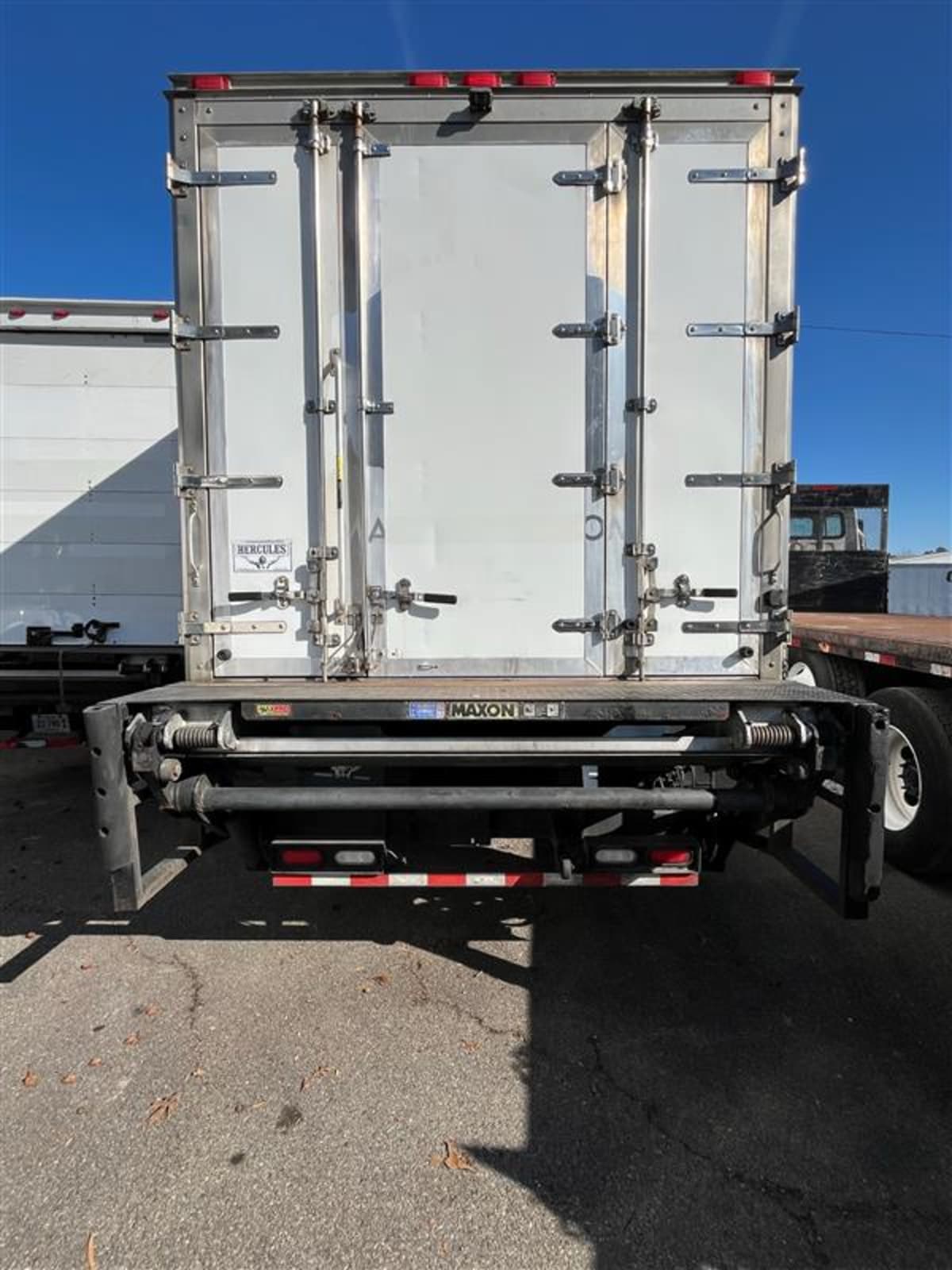 2018 Freightliner/Mercedes M2 106 756918