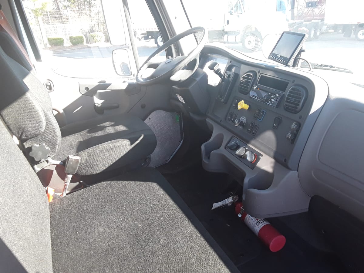 2018 Freightliner/Mercedes M2 106 756919