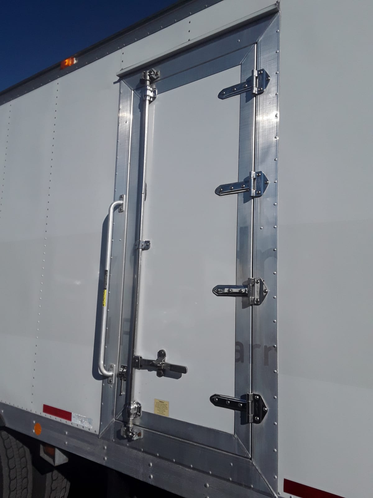 2018 Freightliner/Mercedes M2 106 756919
