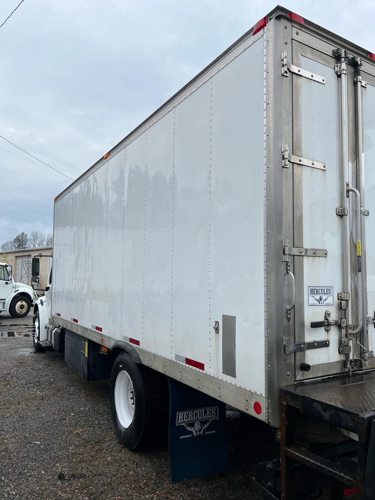 2018 Freightliner/Mercedes M2 106 756920