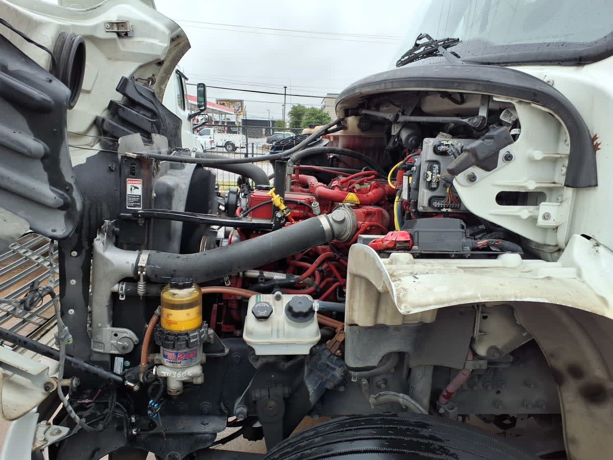 2018 Freightliner/Mercedes M2 106 756951