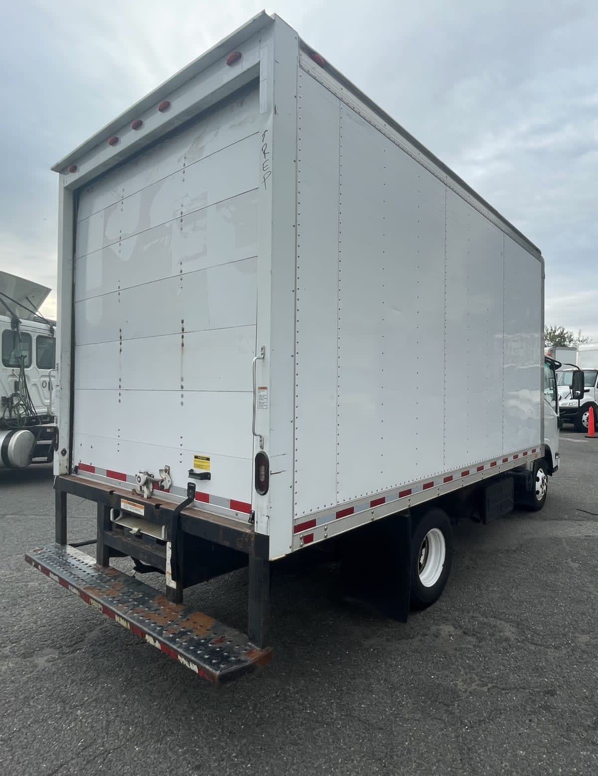 2018 Isuzu NPR 756979