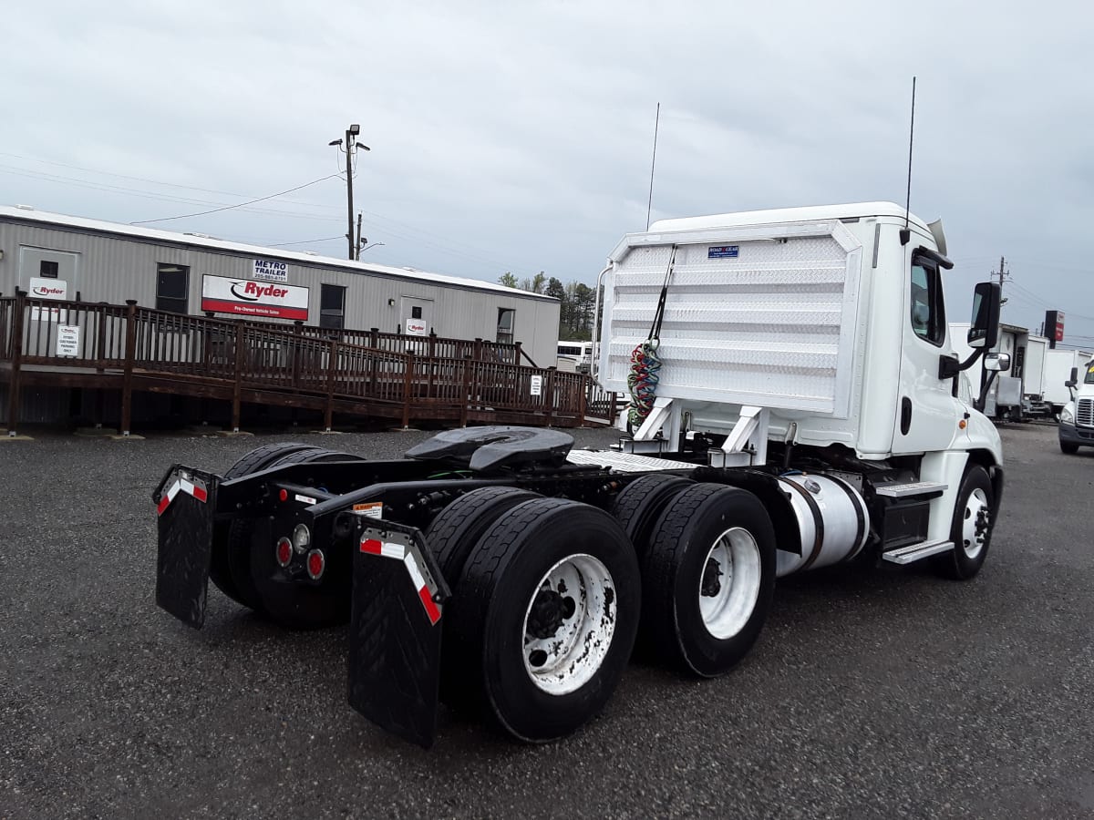 2018 Freightliner/Mercedes CASCADIA 125 757101