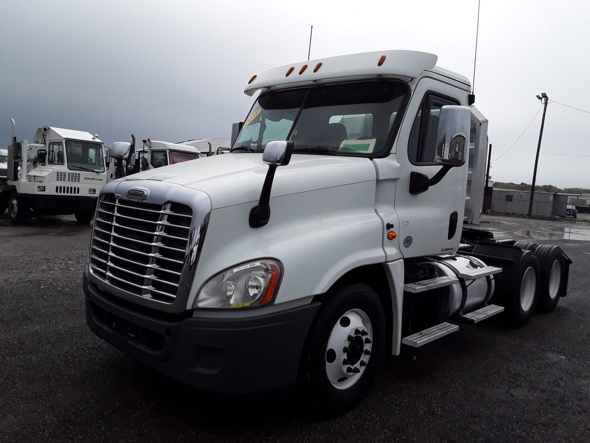 2018 Freightliner/Mercedes CASCADIA 125 757101