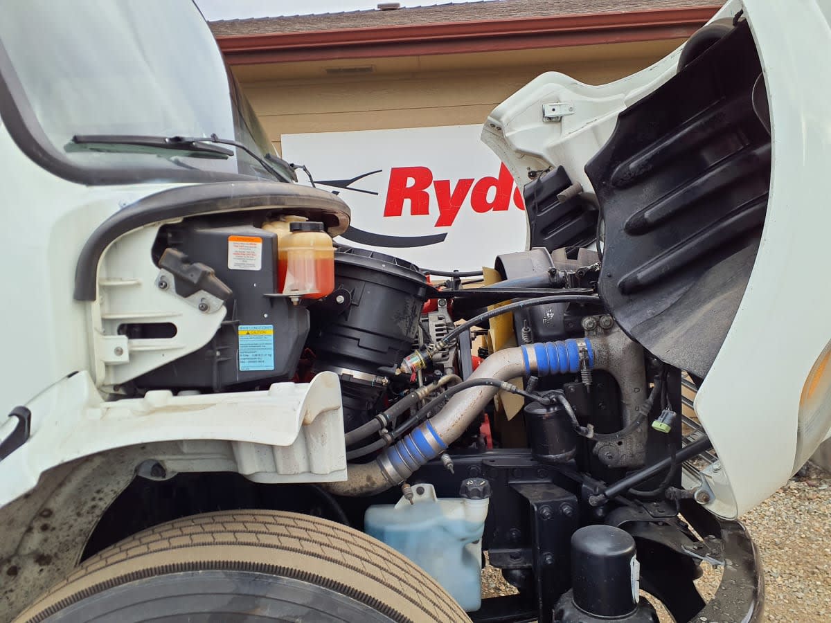 2018 Freightliner M2 106 - image 13