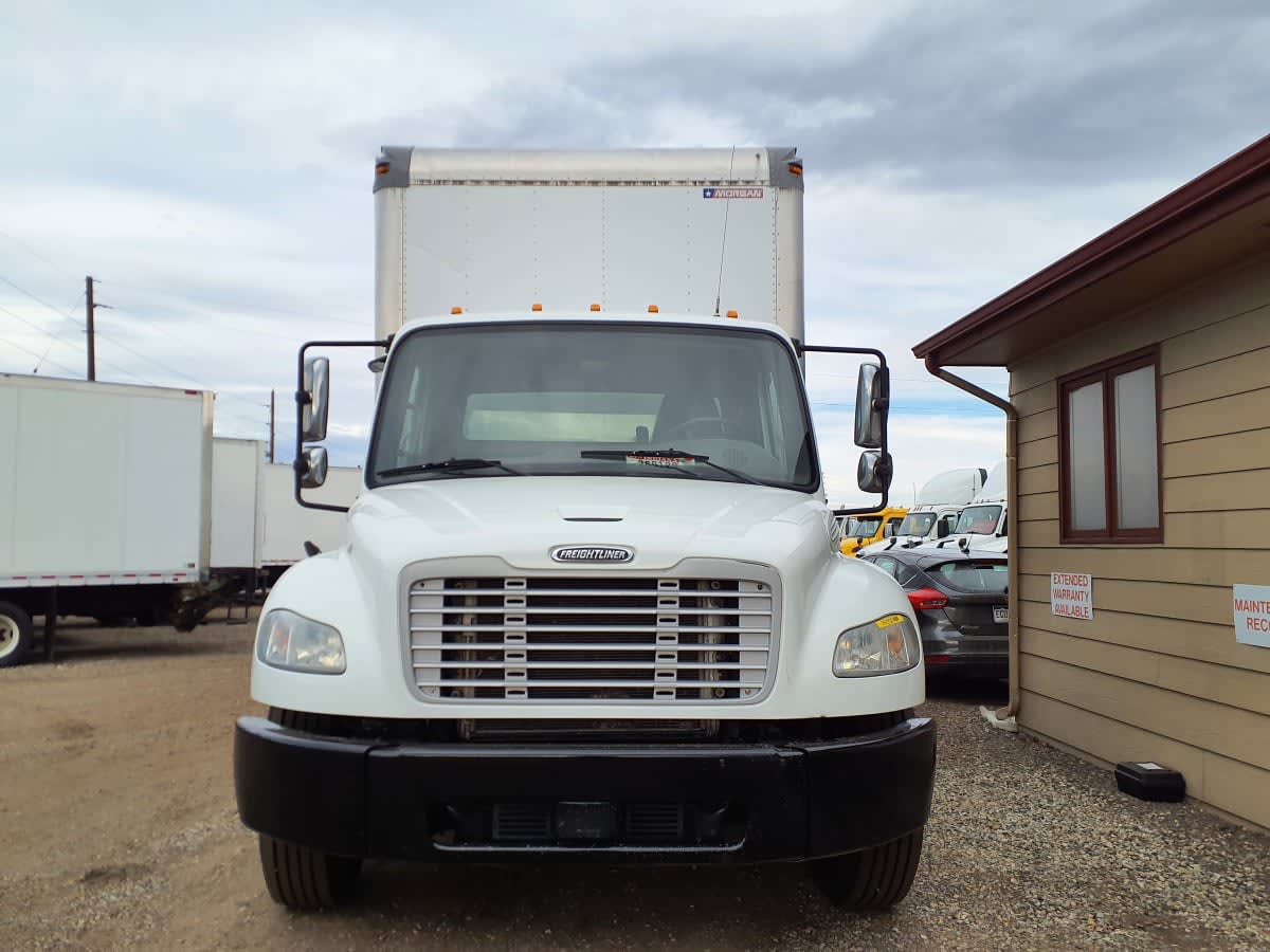 2018 Freightliner M2 106 - image 2