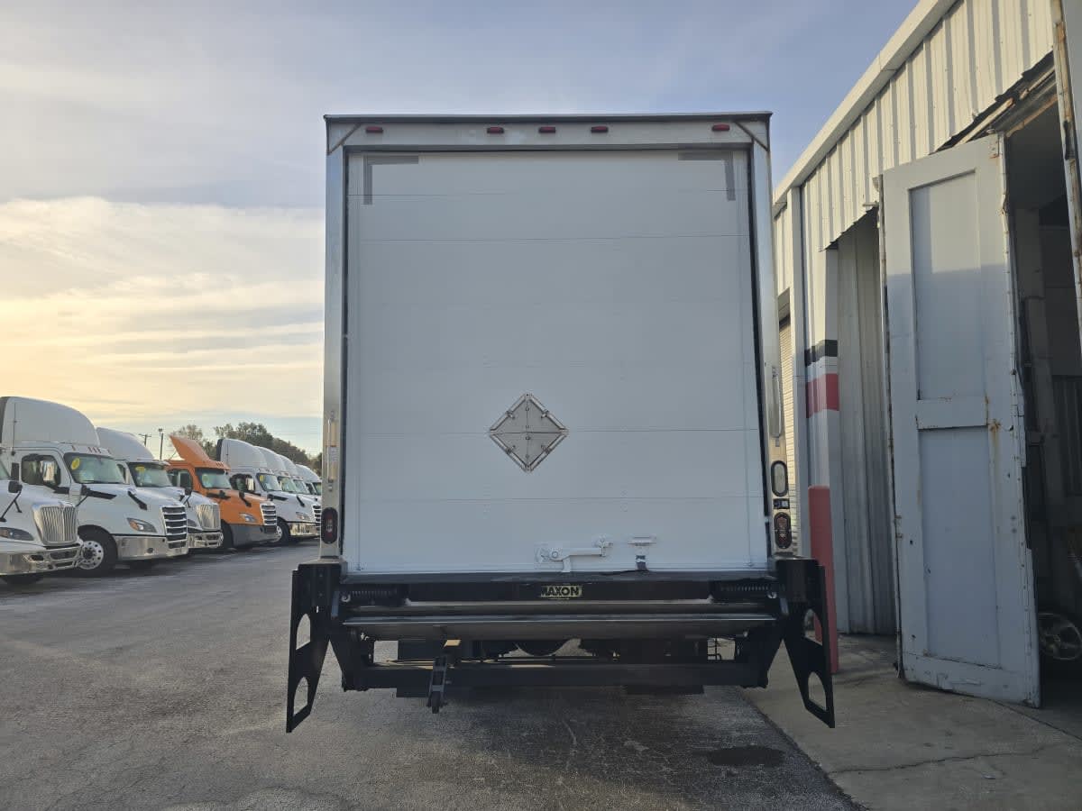 2018 Freightliner/Mercedes M2 106 757416