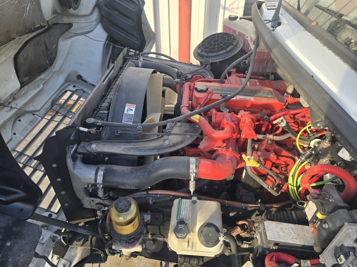 2018 Freightliner/Mercedes M2 106 757416