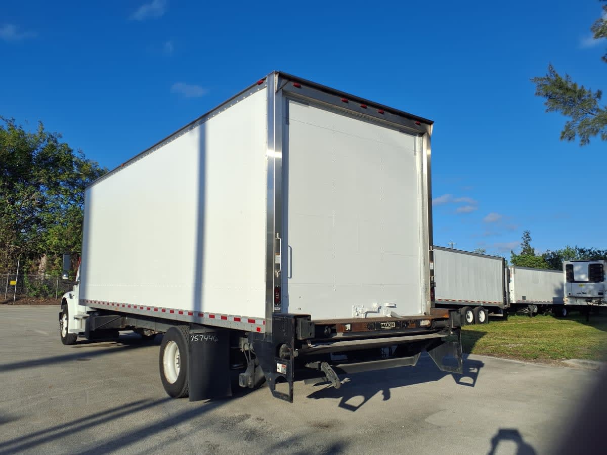 2018 Freightliner/Mercedes M2 106 757446