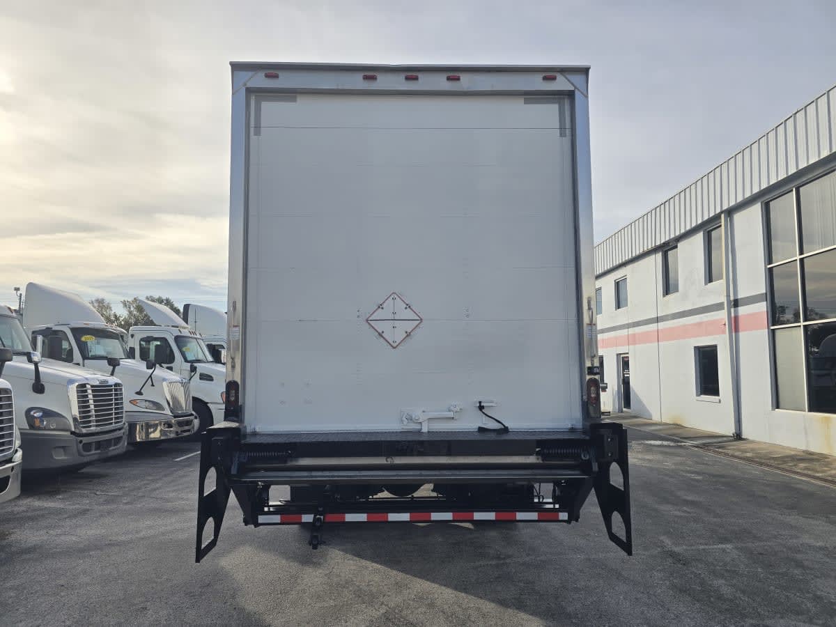 2018 Freightliner/Mercedes M2 106 757478
