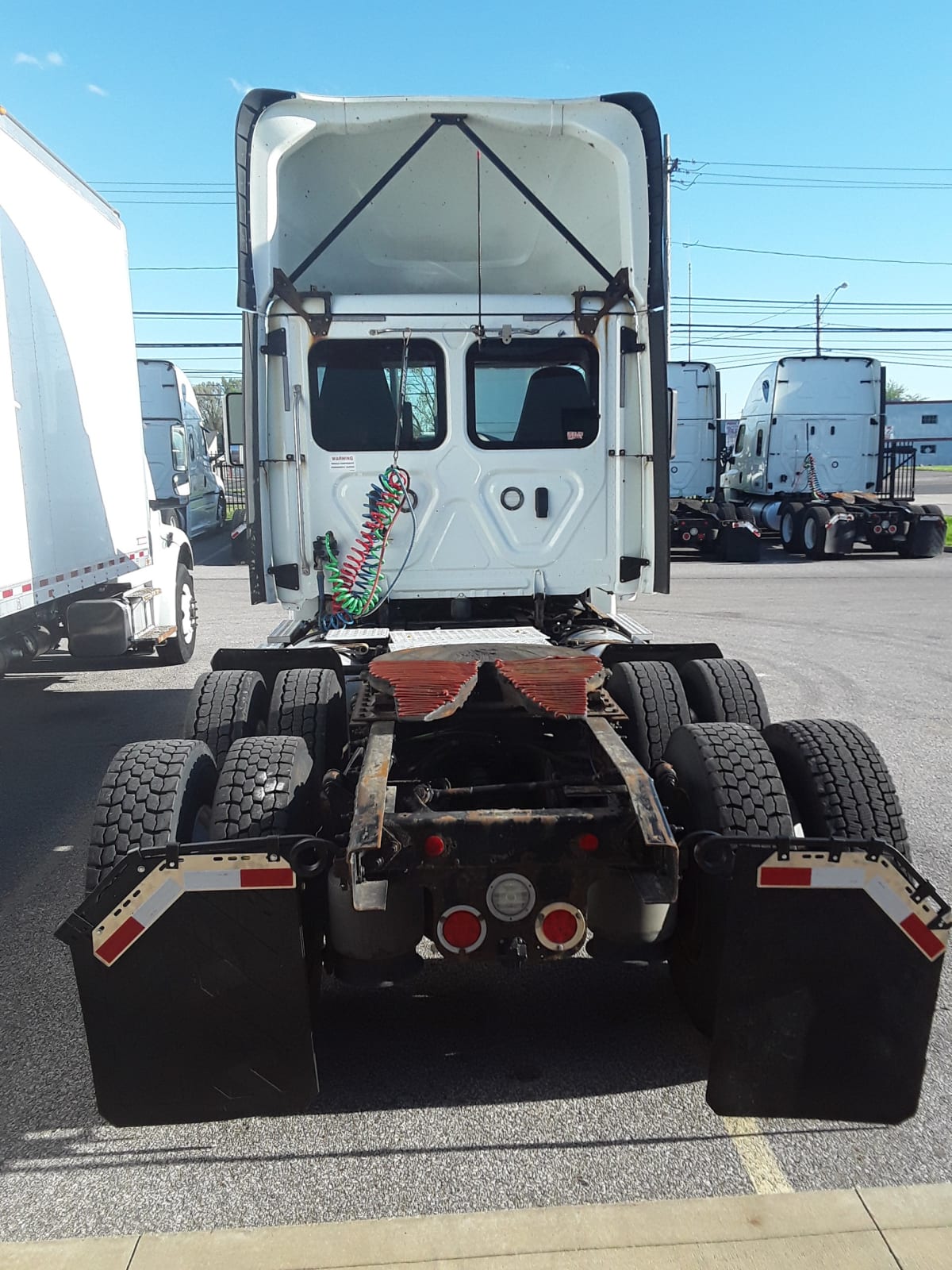 2018 Freightliner/Mercedes CASCADIA 125 757579