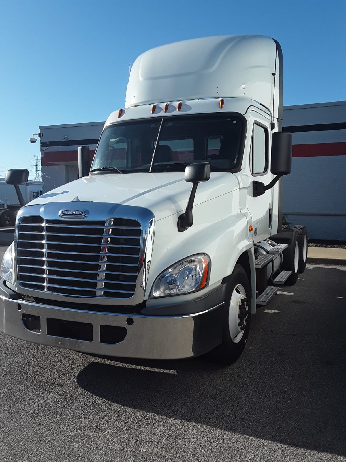 2018 Freightliner/Mercedes CASCADIA 125 757579