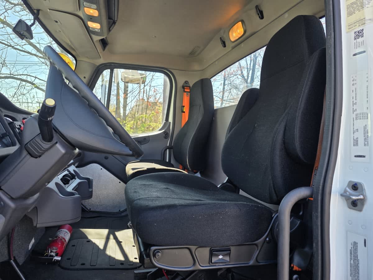 2018 Freightliner/Mercedes M2 106 757609