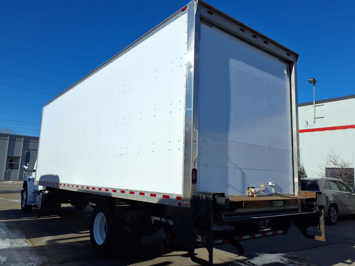2018 Freightliner/Mercedes M2 106 757613