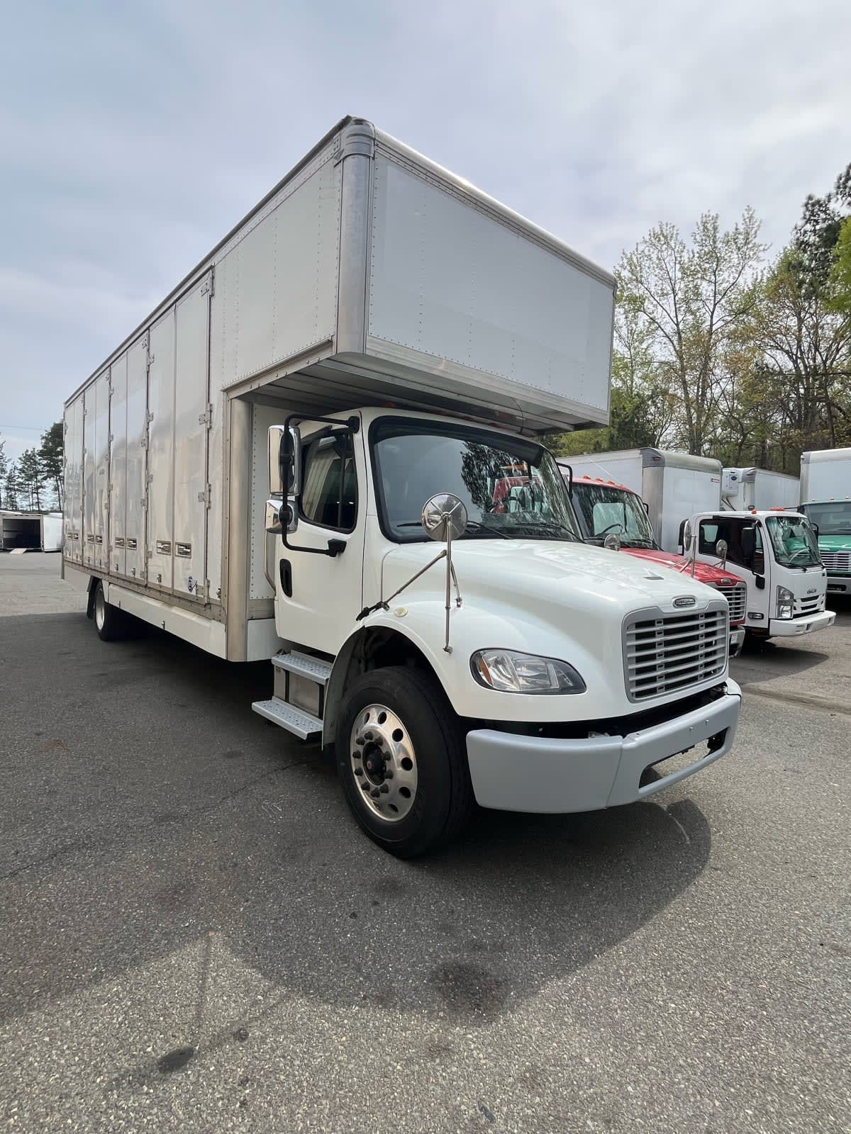 2018 Freightliner/Mercedes M2 106 757712