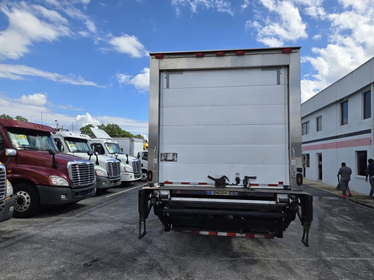 2018 Freightliner/Mercedes M2 106 757755
