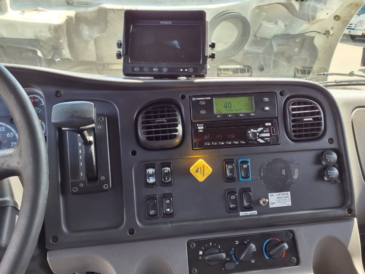 2018 Freightliner/Mercedes M2 106 757800