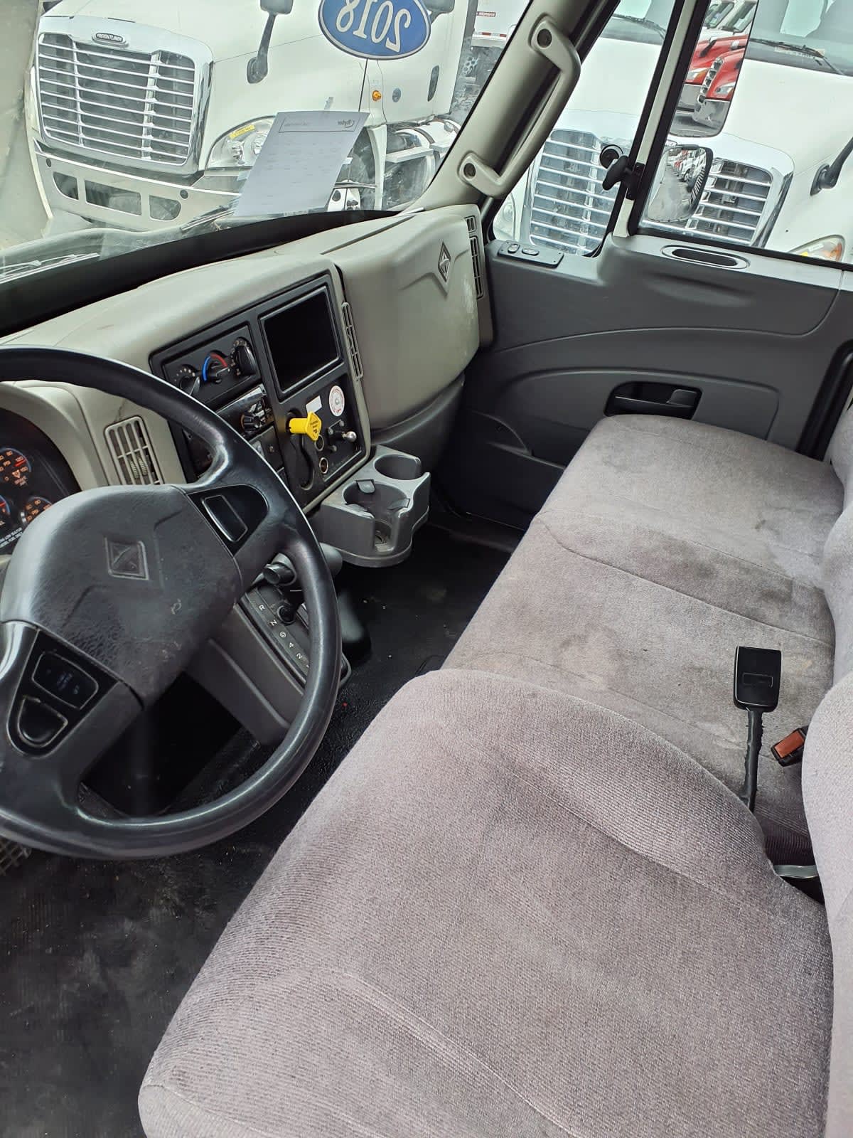2018 Navistar International 4300 757818