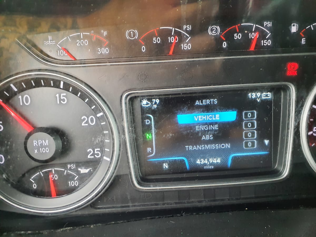 2018 Navistar International LT625 SLPR CAB 758209