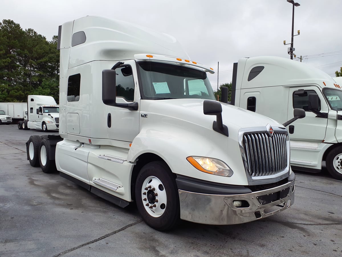 2018 Navistar International LT625 SLPR CAB 758209