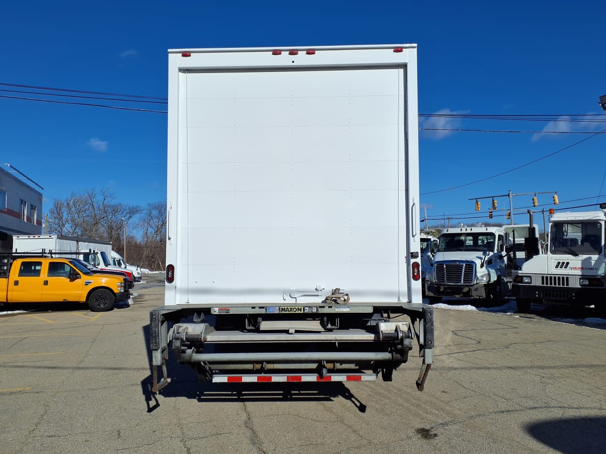 2018 Navistar International 4300 758225