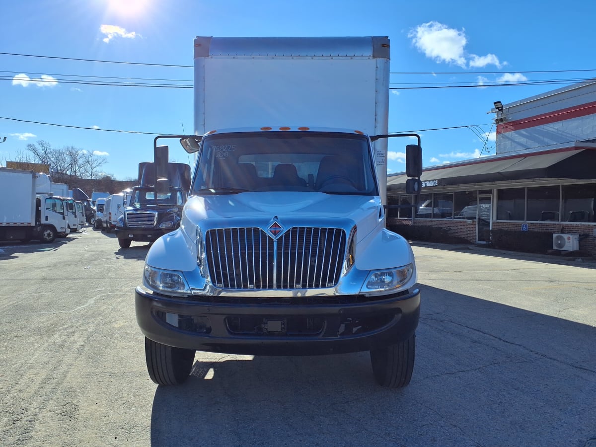 2018 Navistar International 4300 758225