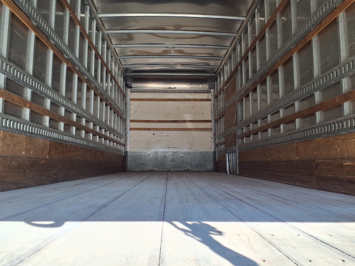 2018 Navistar International 4300 758225