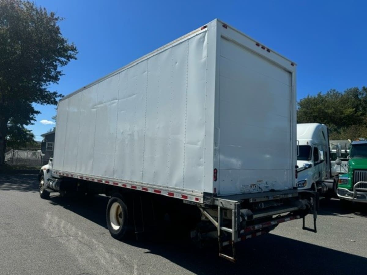 2018 Navistar International 4300 758333