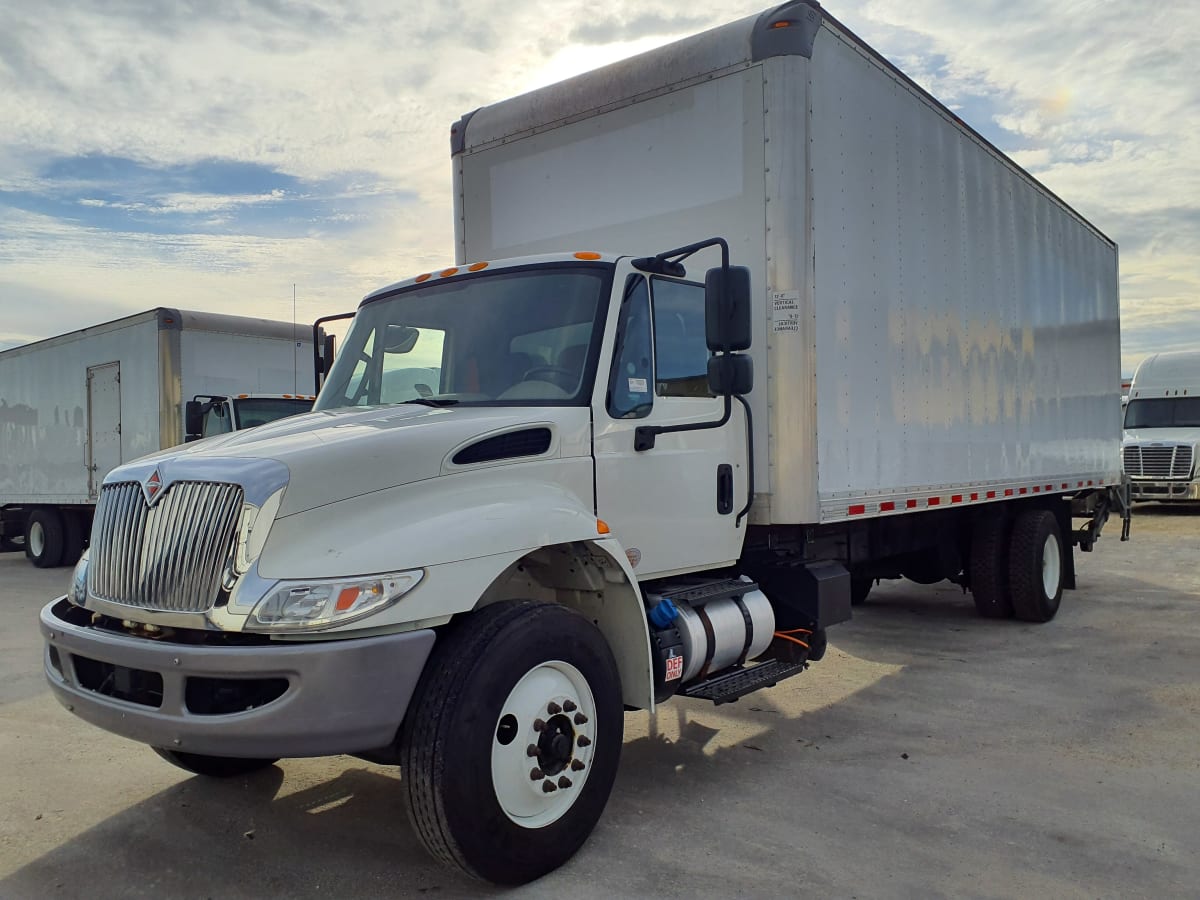 2018 Navistar International 4300 758750