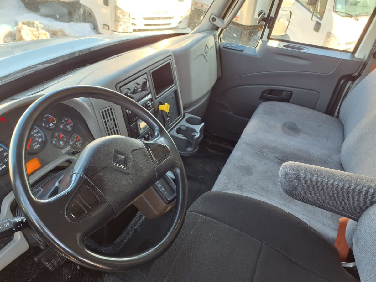 2018 Navistar International 4300 759390